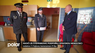 Hasiči ze Štěpánkovic obdarovali opavskou nemocnici. Peníze z dobročinných akcí putovaly na novorozenecké oddělení