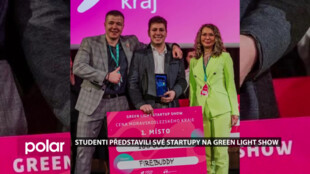 Studenti představili své startupy na Green Light Show. Vítězem se stal projekt FireBuddy