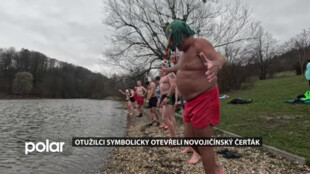 Otužilci symbolicky otevřeli novojičínský Čerťák