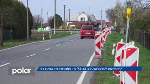 Cestou do Rychvaldu opatrně kolem stavby chodníku