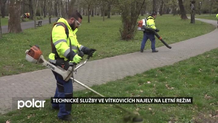 Po náročné zimě se technické služby ve Vítkovicích vrhly na údržbu zeleně