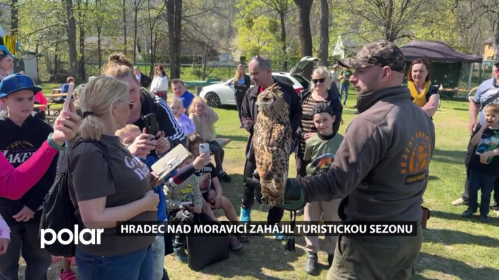 Hradec nad Moravicí zahájil turistickou sezonu, lákal na výlety i dravce