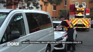 Hasiči testovali, jak s velkými auty projedou sídlišti. Protáhli se i Dvořákovou