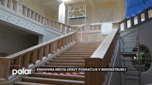 Knihovna Petra Bezruče v Opavě pokračuje v rekonstrukci, restaurátoři opravují historické štuky i výzdobu