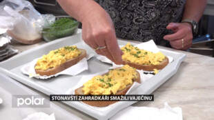 Stonavští zahradkáři smažili vaječinu