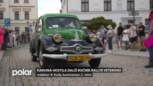 Karvinou navštívila mezinárodní rallye veteránů