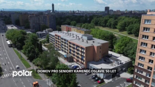 Domov pro seniory Kamenec oslavil 50 let, k oslavě zasadili památný strom