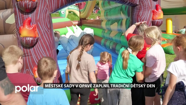 Městské sady v Opavě zaplnil tradiční Dětský den. Nabídl desítky atrakcí, soutěží a ukázek