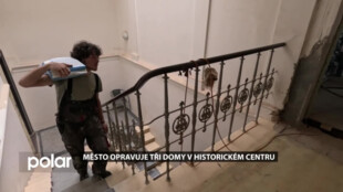 Město opravuje tři domy v historickém centru