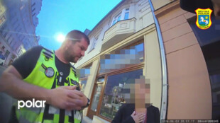 Pozorná kolemjdoucí v Ostravě zachránila obchod před zloději