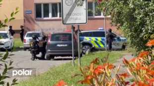 Na ulici Zimmlerova v Ostravě-Zábřehu probíhá zásah proti ozbrojenému muži