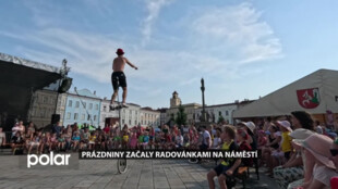 Prázdniny začaly radovánkami na náměstí