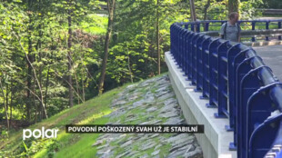 Povodní poškozený svah se silnicí už je stabilní a provoz bezpečný