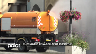 Když jde teplota nad třicet, ochlazuje centrum Nového Jičína kropicí vůz