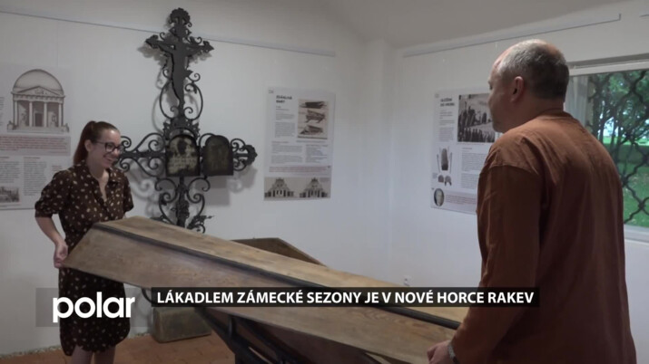 Lákadlem zámecké sezony je v Nové Horce rakev