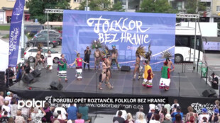Porubu opět roztančil Folklor bez hranic. Představilo se také 6 zahraničních souborů