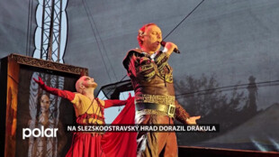 Na Slezskoostravský hrad dorazil slavný Drákula. Diváky neodradil ani déšť