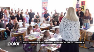 Do porubských škol nastoupilo celkem 660 prvňáčků. Na ZŠ Porubská je přivítala také starostka