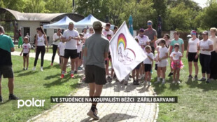 BEZ KOMENTÁŘE: Ve Studénce běžci zářili barvami