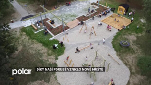 V Porubě na ulici Zdeňka Štěpánka vzniklo nové hřiště. Nabízí také komunitní prvky