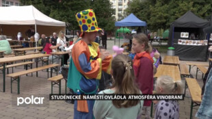 BEZ KOMENTÁŘE: Studénecké náměstí ovládla atmosféra vinobraní