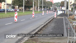 Poruba buduje na Opavské ulici parkovací místa. 18 stání bude k dispozici do konce podzimu