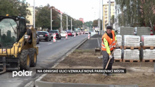 V Porubě na Opavské ulici vznikají nová parkovací místa. Vysazena bude také zeleň