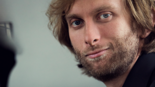 ​Ivo Kahánek, klavírista nevšední hloubky vystoupí s JFO