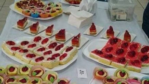 Hospodyňky, upečte jahodové dobroty! Pomůžete hospicu Ondrášek 