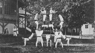 Výstava na ulici nahlíží do historie Vrbna pod Pradědem