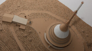 Studenti z Ostravy staví přehradu z vlnité lepenky