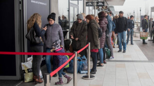 Ostrava pomáhá sbírat staré oděvy