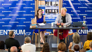 Osobnostmi nabitý festival KNIHCENTRUM zve k návštěvě