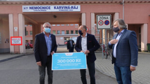 Skupina Veolia a její energetická divize věnují nemocnicím ochranné pomůcky i peníze