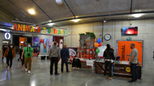 Každý srpnový víkend se Velký a Malý svět techniky v DOV promění ve Franciii. Přijďte:-)