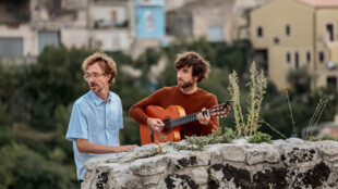 Zasnění Kings of Convenience přijedou na Colours of Ostrava 2022. Představí nové album