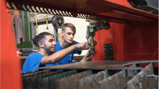 Covid zpřetrhal vazby mezi odbornými školami a firmami. Dopady pocítila asi čtvrtina učebních oborů