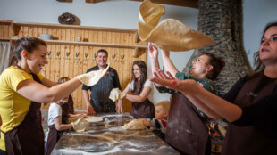 Vydejte se do Velkých Karlovic na kurz pečení frgálů, mazanců či pizzy!