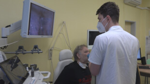 Chrapot není normální. Přijďte si do FN Ostrava nechat zkontrolovat hlasivky!