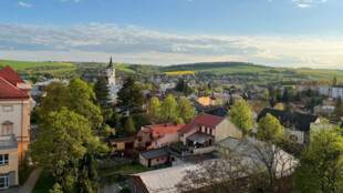 Bílovec byl oceněn jako obec přátelská vůči rodinám a seniorům. A dostal šek