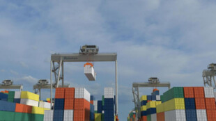Huisman Czech Republic se podílí na výrobě jeřábů pro největší evopský přístav v Rotterdamu