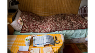 Hodina ve své posteli. V kampani Mobilního hospicu Ondrášek můžete koupit poukázku za 200 korun