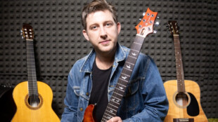 Komorní klub v pátek rozezní jedinečné spojení kytary Jakuba Jalůvky a harfy ﻿Denisy Chromé