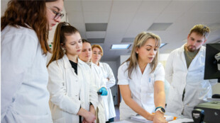 Fakultní nemocnice Ostrava slaví Evropský den laboratorní medicíny