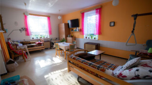 Senioři se po rozsáhlé rekonstrukci zabydleli v moderním a důstojném domově SAREPTA Komorní Lhotka