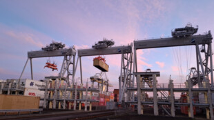 Huisman dodá společnosti ECT dalších 12 automatizovaných stohovacích jeřábů