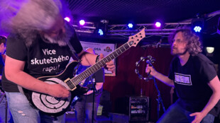 Zahraniční kapely zdemolovaly Líheň!