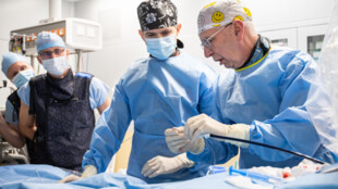 Kardiologové FN Ostrava začali implantovat bezdrátový kardiostimulátor