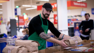 V prodejnách Tesco v Moravskoslezském kraji startuje jarní Sbírka potravin