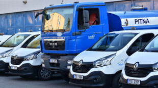Téměř 600 bazénů naplněno cisternami SmVaK Ostrava